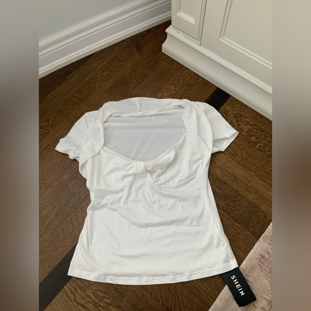 SHEIN Solid White Ruffle Trim Crew Neck Short Sleeve Fitted T-Shirt Size XL NEW